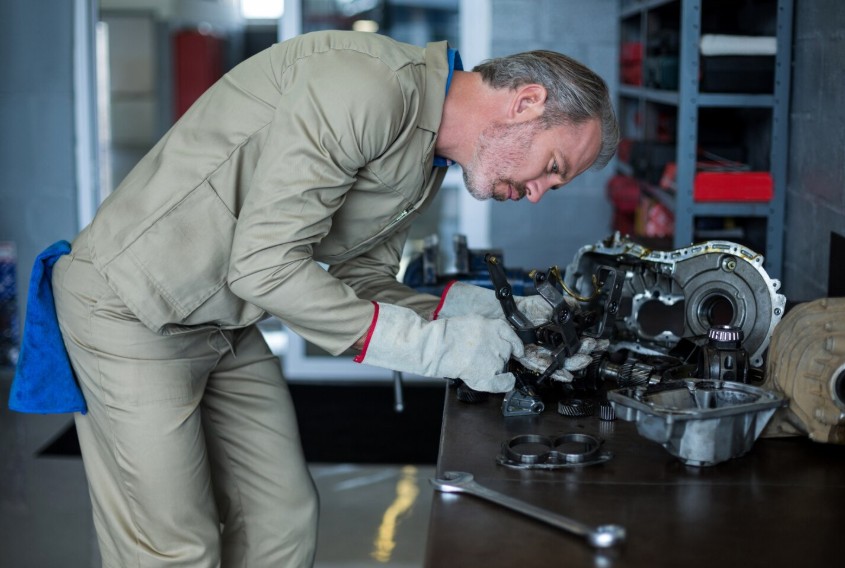 شغل تعمیرات گیربکس اتوماتیک، درآمد و بازارکار+معایب 1