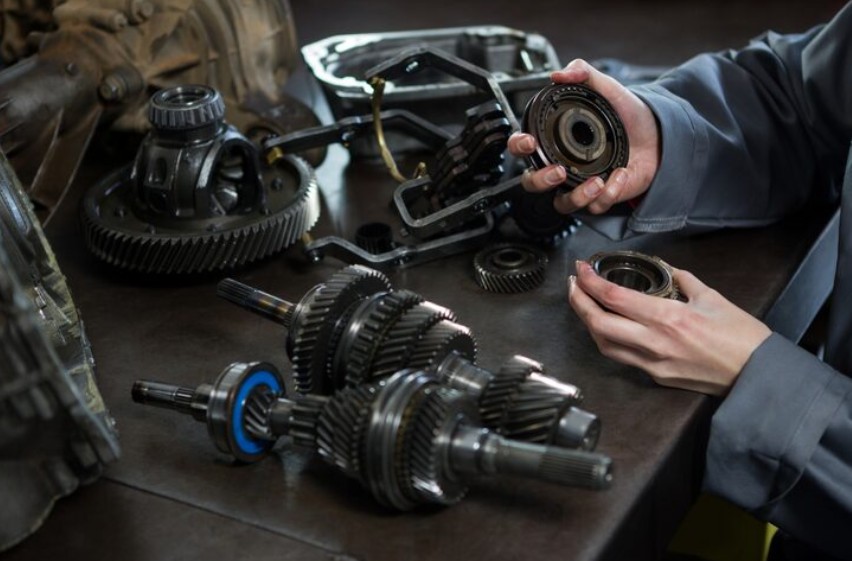 شغل تعمیرات گیربکس اتوماتیک، درآمد و بازارکار+معایب 2